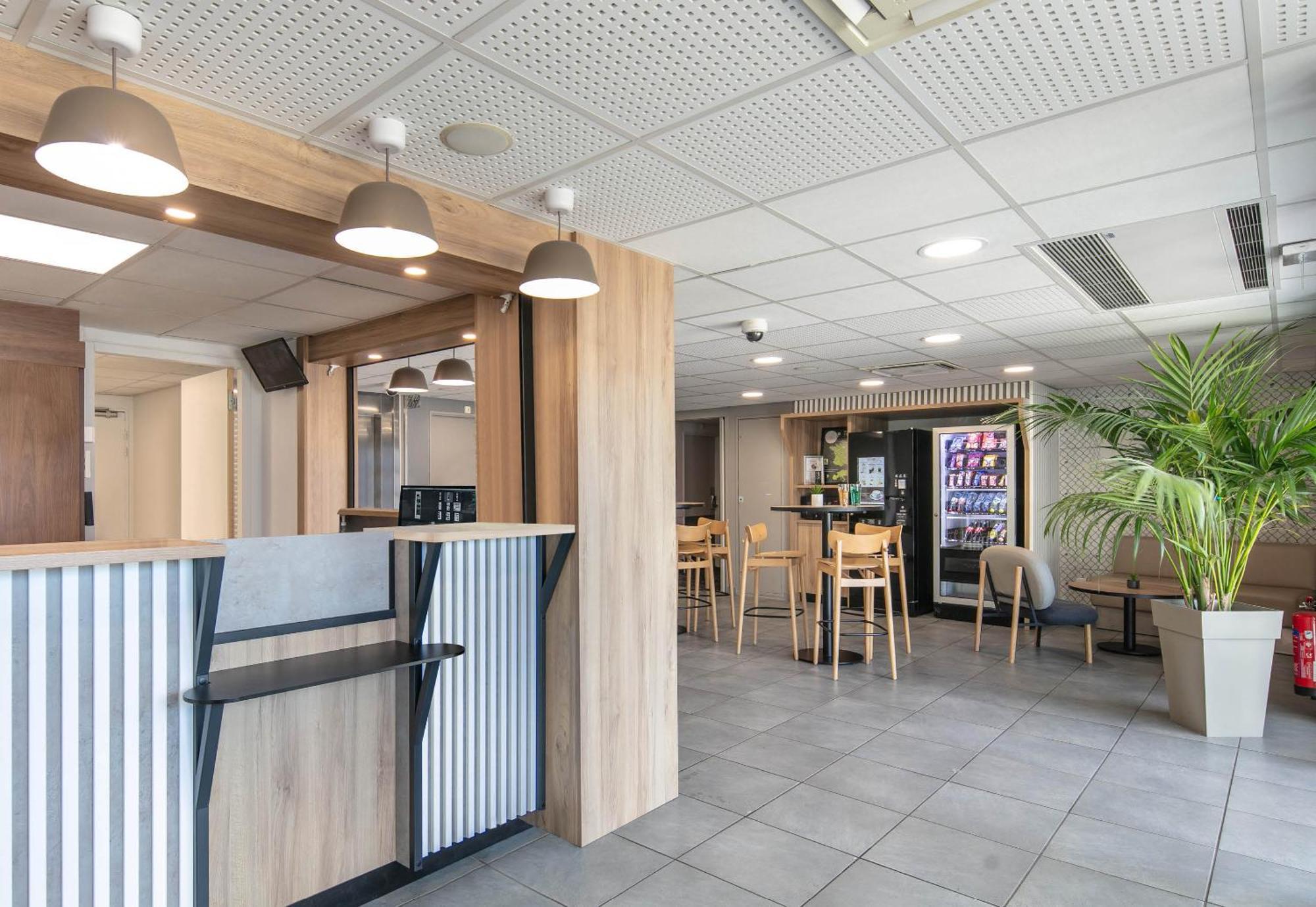 B&B Hotel Lyon Aeroport סן-קוונטין-פלאוויה מראה חיצוני תמונה