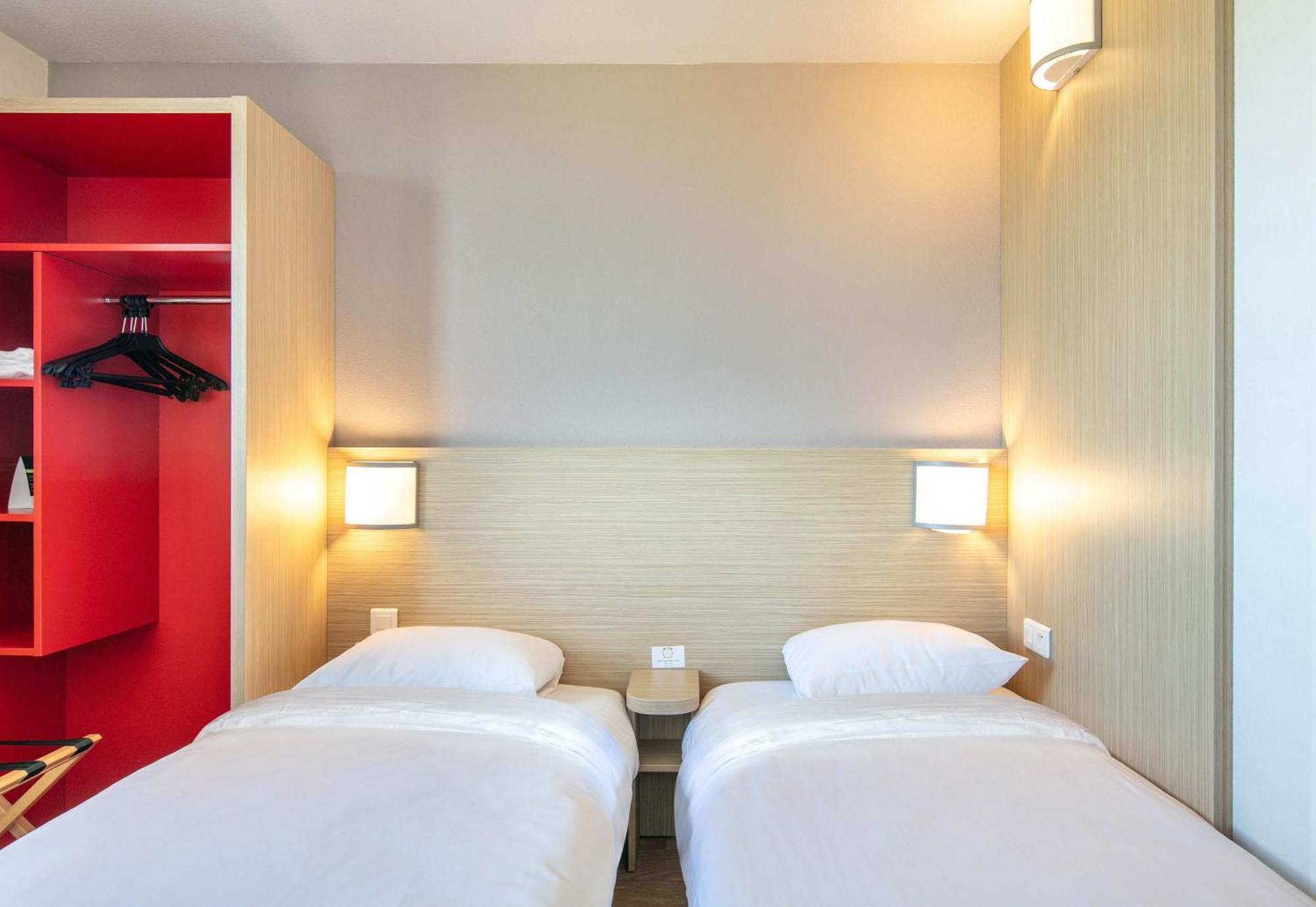 B&B Hotel Lyon Aeroport סן-קוונטין-פלאוויה מראה חיצוני תמונה