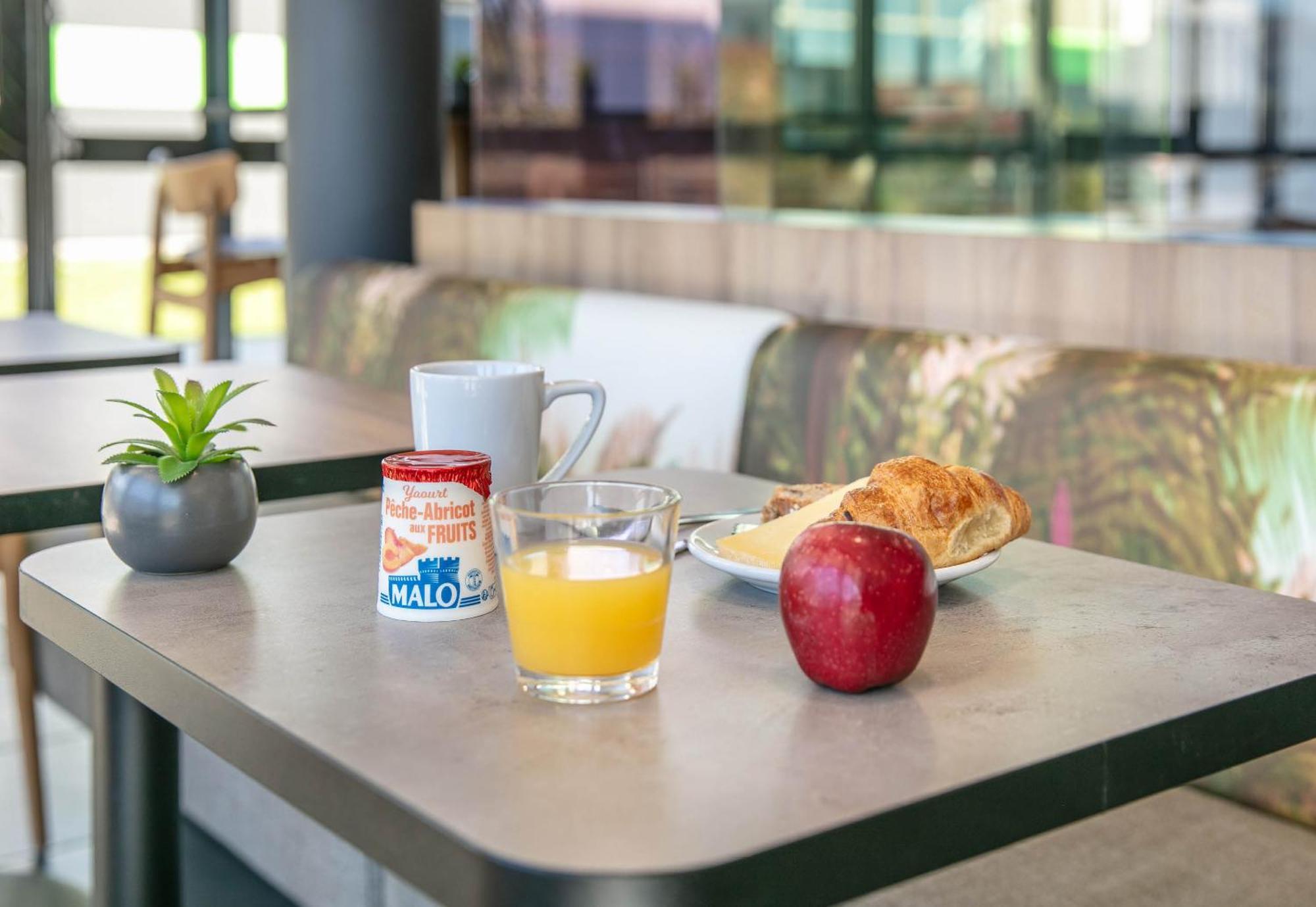 B&B Hotel Lyon Aeroport סן-קוונטין-פלאוויה מראה חיצוני תמונה