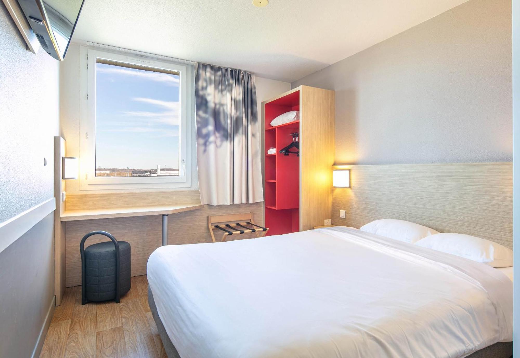 B&B Hotel Lyon Aeroport סן-קוונטין-פלאוויה מראה חיצוני תמונה